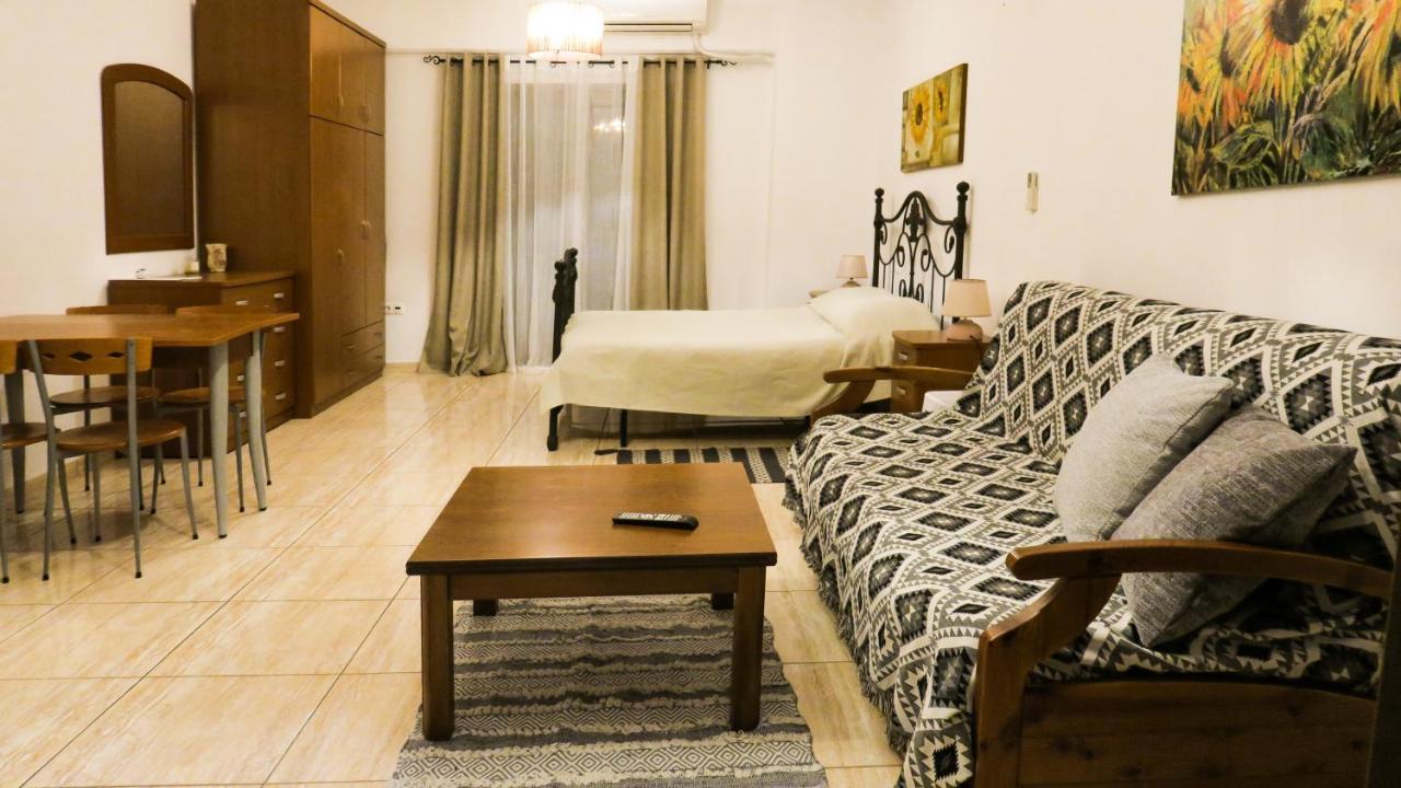 Kallisti Apartments Скиатос Экстерьер фото